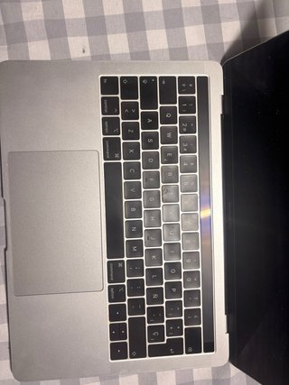 MacBook Pro 13” 2019 Plata