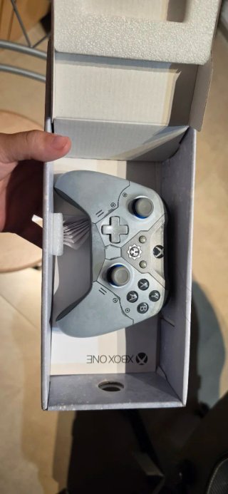 Xbox One Gears of War Edición Limitada