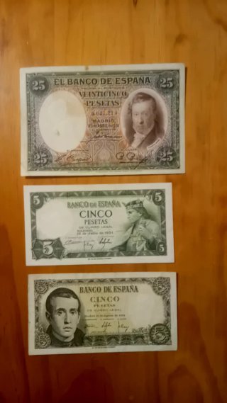 Billetes antiguos: 5000, 2000 1000, 500, 200 y 100