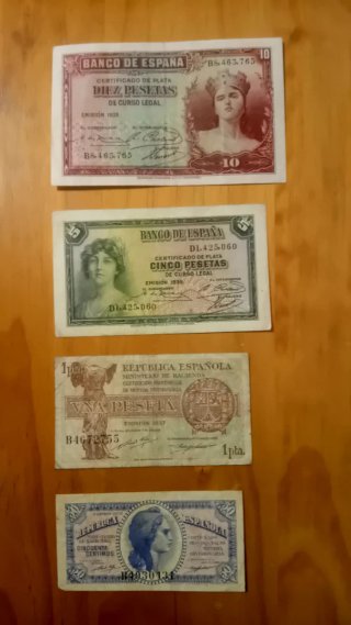 Billetes antiguos: 5000, 2000 1000, 500, 200 y 100