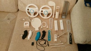 Nintendo Wii con mandos y juegos