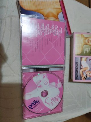 CD Pink x2: Can't Take Me Home / Missundaztood
