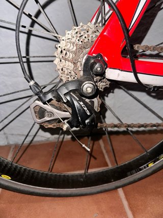 Bicicleta de carretera Capsule Roja