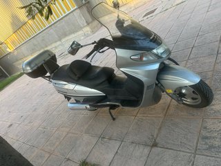 Suzuki Burgman 400cc 2000 Plata