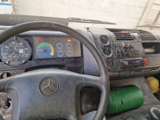 Camión Grúa Mercedes Atego 1828 Basculante