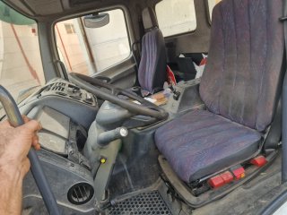 Camión Grúa Mercedes Atego 1828 Basculante