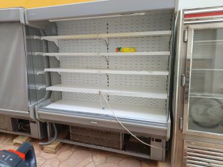 Nevera expositora refrigerada