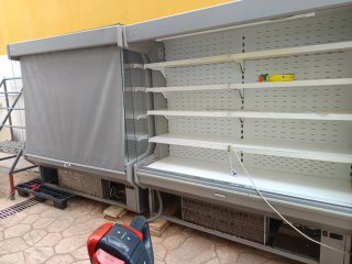 Nevera expositora refrigerada