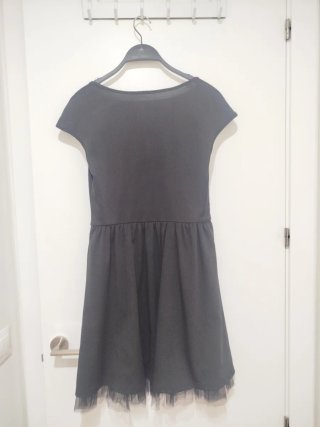 Vestido gótico negro con tul