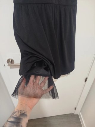 Vestido gótico negro con tul