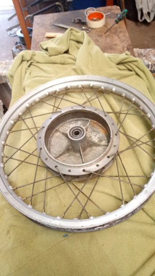 Rueda Bultaco 121