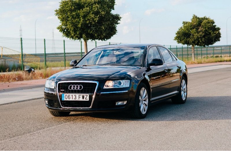 Audi A8 Automático - foto 1