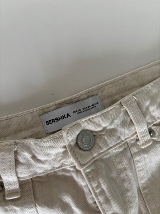 Pantalones Bershka crema wide leg