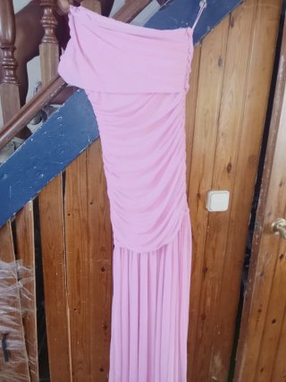 Vestido largo rosa drapeado