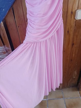 Vestido largo rosa drapeado