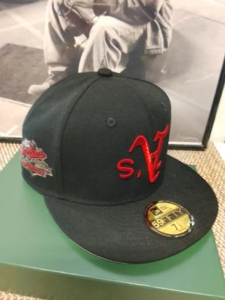 Gorra New Era 59Fifty Negra Roja Talla7.1/2