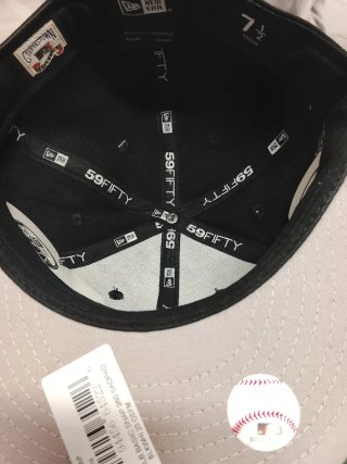 Gorra New Era 59Fifty Negra Roja Talla7.1/2