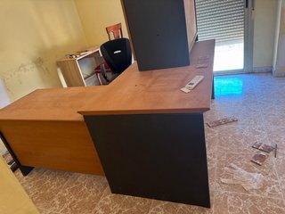 Escritorio de madera para oficina