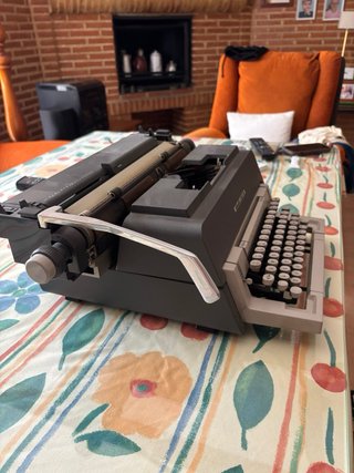 Olivetti LINEA 98 Máquina de Escribir