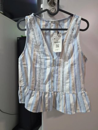 Blusas Totto y stradivarius Mujer