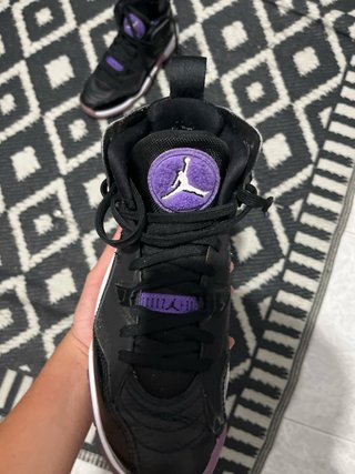 Zapatillas Jordan originales negras y moradas