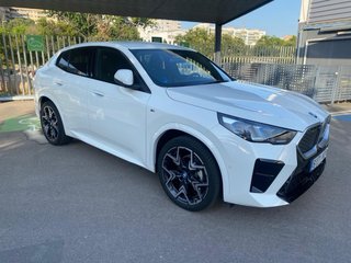 BMW IX2 2025  100 × 100 eléctrico paquete M