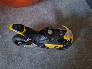Modellino Moto Giallo Nero honda cbr 1000 rr