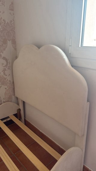 Cama individual con colchón