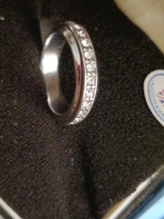 Anillo con circonitas plata