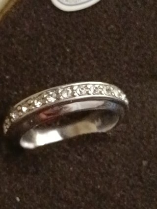 Anillo con circonitas plata
