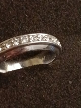 Anillo con circonitas plata