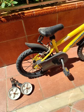 Bicicleta con ruedines Transformers