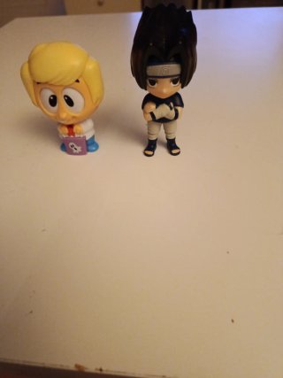 Figuras Burger King Fred cones y Sasuke