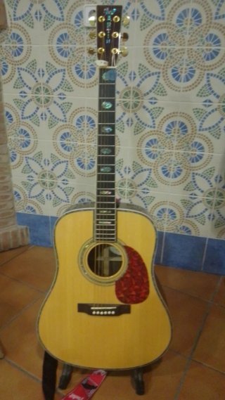Guitarra Electroacústica Martin DC-45 (cover).