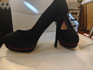 Zapatos de tacón negros con plataforma