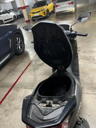 Yamaha NMAX 125 Scooter Negro/Gris