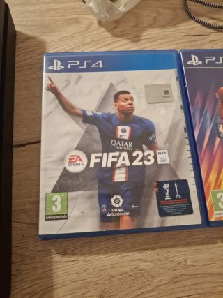PS4 (PlayStation 4) + Controller e 5 Giochi