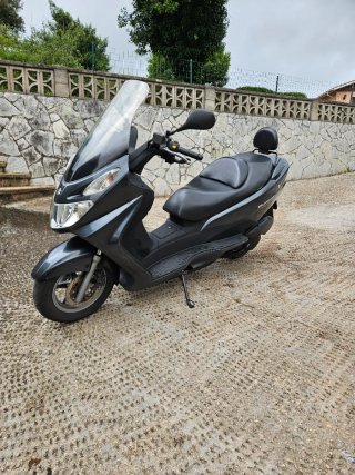 Suzuki Burgman 125 gris 2004