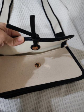 Bolso de lino beige y negro doble tira.