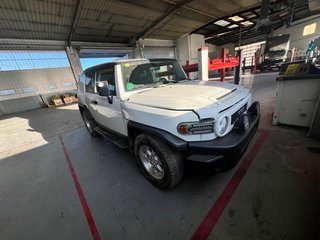 Toyota Land Cruiser 4.0 V6 LIMITED AUTO FJ CUISER