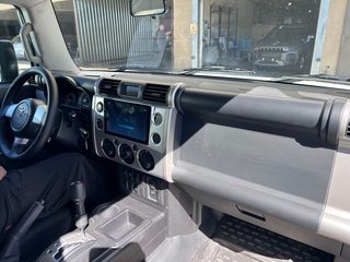 Toyota Land Cruiser 4.0 V6 LIMITED AUTO FJ CUISER
