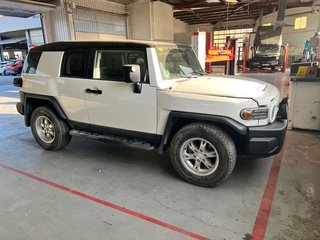 Toyota Land Cruiser 4.0 V6 LIMITED AUTO FJ CUISER
