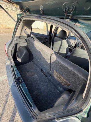Toyota Yaris 2000