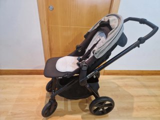 Silla de paseo y capazo Jane gris