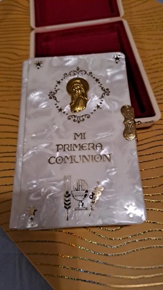 Libro primera comunión niña
