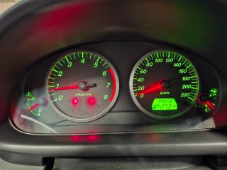 Mazda 2 2005