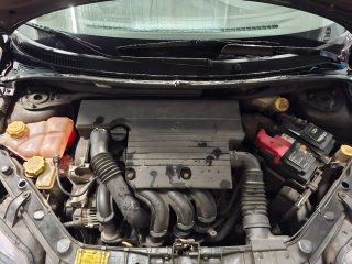 Mazda 2 2005