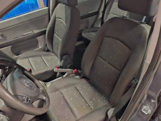 Mazda 2 2005