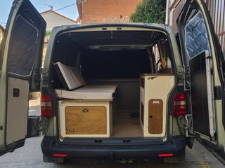 Volkswagen Transporter T5 2004