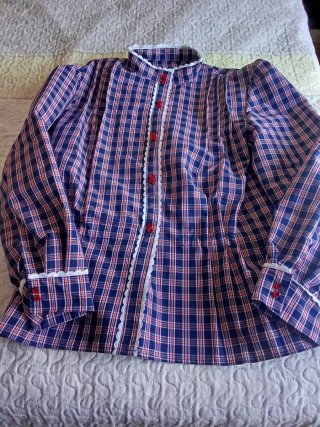Traje casera neska baserritarra